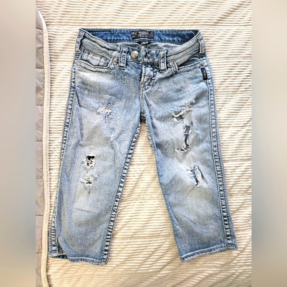 Silver Tuesday Cropped Distressed Light Blue Women's Jeans Size 27 - Picture 1 of 13